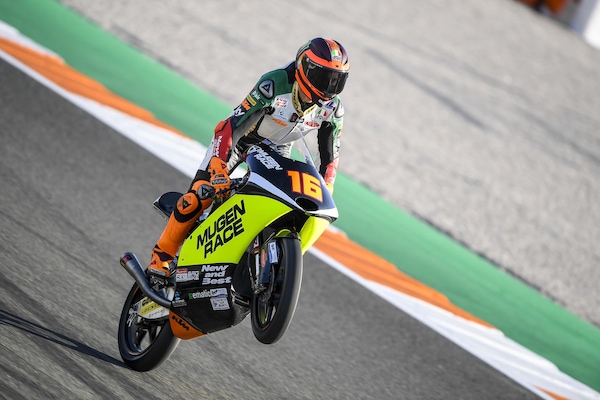 Moto3 Valencia, qualifiche: straordinaria pole di Migno