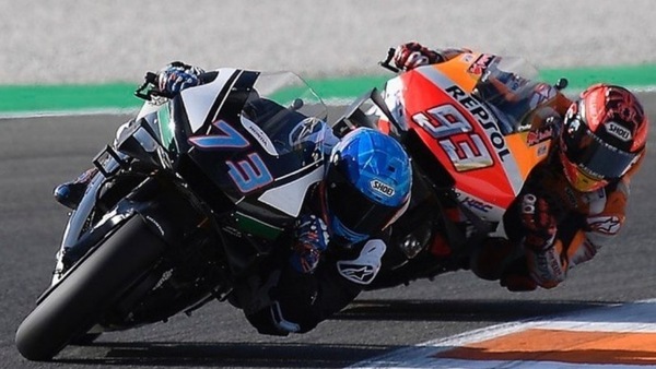 I fratelli Marquez "mano nella mano" a Valencia - FOTO