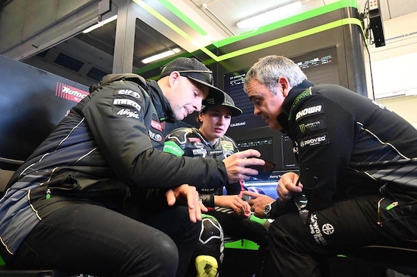 Ana Carrasco è salita sulla Kawasaki di Rea