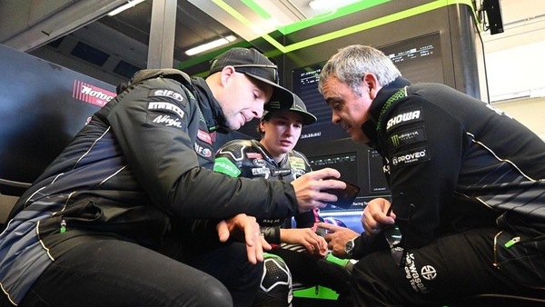 Ana Carrasco è salita sulla Kawasaki di Rea