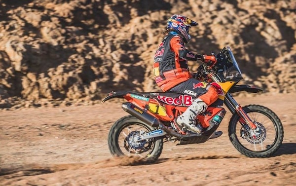 Dakar, tappa 5: Price rialza la testa e torna al successo