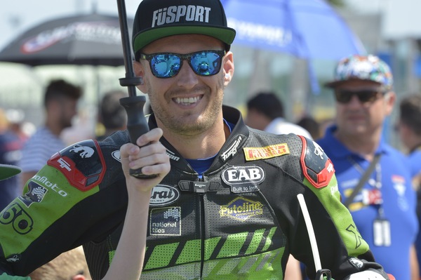 West contro la FIM: “È tutto controllato. Hanno lasciato vincere Marquez e Rossi”