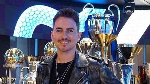 Jorge Lorenzo visita la sede dell’Inter