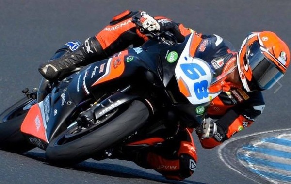 Figli di Troy crescono: Oli Bayliss wild card mondiale