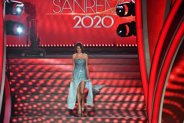 Sanremo 2020: Francesca Sofia Novello illumina la finale - FOTO