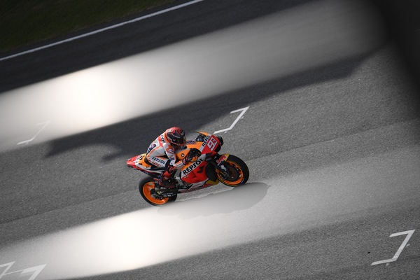 Test Sepang, Marquez: “La spalla migliora, ma oggi ero troppo stanco”