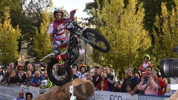 Manubri Larghi: Trial, tempo di rivoluzioni