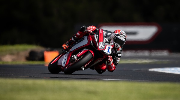 SSP, Phillip Island: Krummenacher in testa nelle prove libere