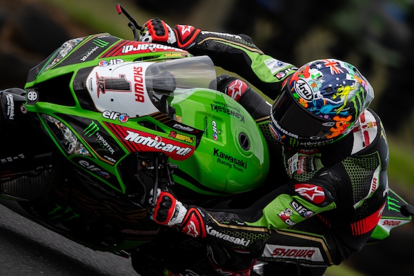 SBK Australia: Rea si riscatta vincendo la Superpole Race
