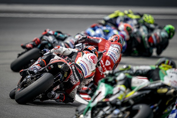Viegas: “MotoGP e Superbike correranno in inverno se necessario”