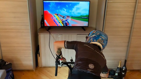 La quarantena di Melandri con il simulatore MotoGP