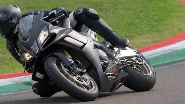 SBK, Lavilla dà il “via libera” ai motori quattro cilindri da 1100cc