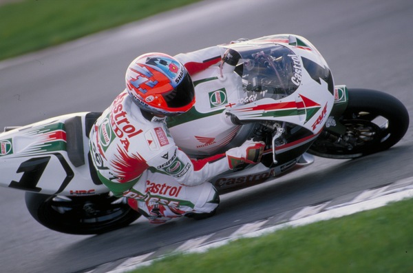 Duelli Sprint: la prima vittoria in SBK di Fogarty in Honda