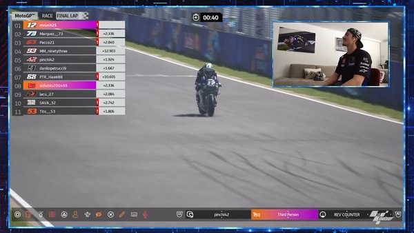 Viñales vince a Jerez la gara virtuale: “Che lotta, entusiasmante!”