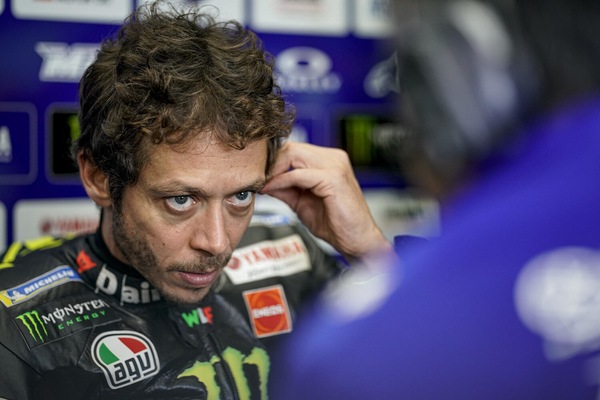Rossi e i dubbi sul futuro: “Forse sarebbe più facile smettere ora”