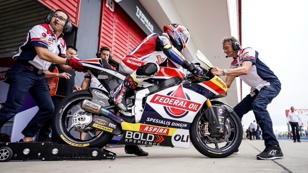 Moto2, quanto dista la MotoGP?