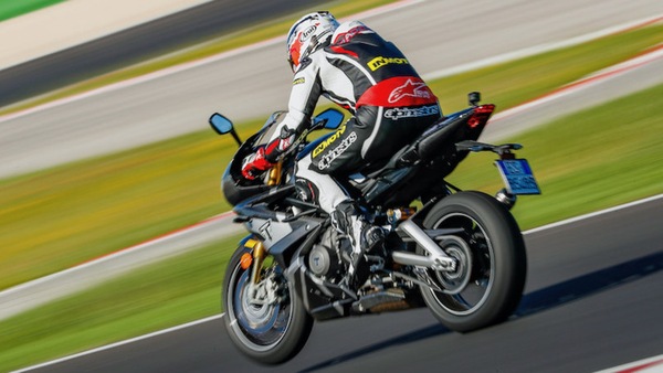 Triumph Daytona Moto2 765 LE: molto più di una Supersport - PROVA