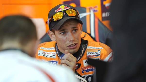 Stoner: “Deludente veder Rossi retrocedere in un team privato”