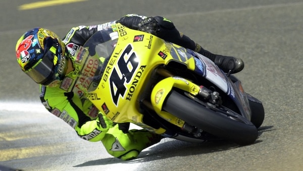 Ritorno al Futuro, 2000: Rossi e il mondo ai suoi piedi