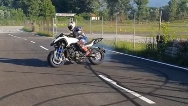 Razgatlioglu e i traversi a tre ruote - VIDEO