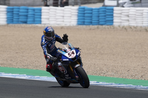 SBK Portimao: Razgatlioglu domina le FP1