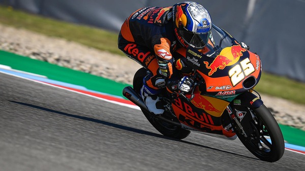 Moto3, Brno: Fernandez conquista la sua prima pole position
