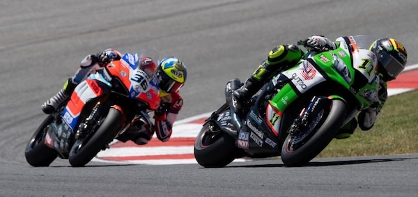 Vertebra T7 rotta e frattura della tibia: Cortese operato con successo