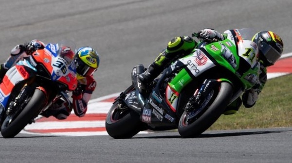 Vertebra T7 rotta e frattura della tibia: Cortese operato con successo