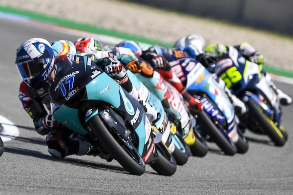 Moto3 GP Austria: McPhee fima le FP2, Arbolino resiste in vetta