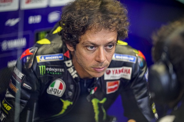 Rossi: “Motorsport pericoloso, i piloti devono gareggiare con la testa”
