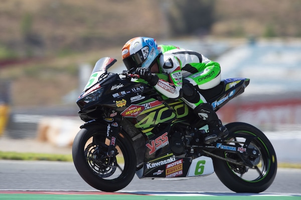 SSP300 Aragon, Gara 1: Buis navigatore solitario, Carrasco leader del Mondiale