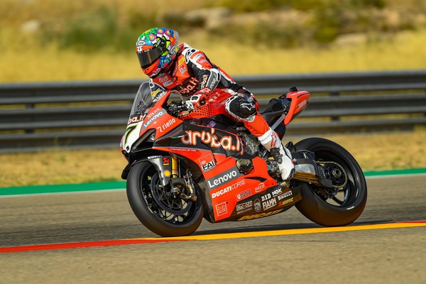 SBK Aragon, Davies: “La qualifica ha condizionato la prima parte di gara”