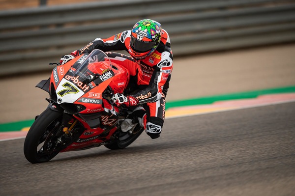 SBK Aragon, Davies: “Non sono riuscito a stare con Rea”