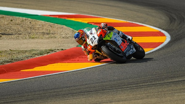 SBK Teruel, FP3: non c'è spazio per nessuno, Rinaldi ancora in testa