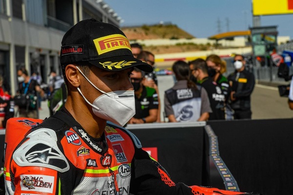 SBK, Rossi si congratula con Rinaldi: “E’ stato come vincere due volte”