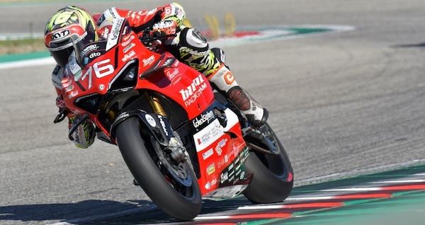 SBK, per Melandri addio anticipato: in Barni subentra Cavalieri