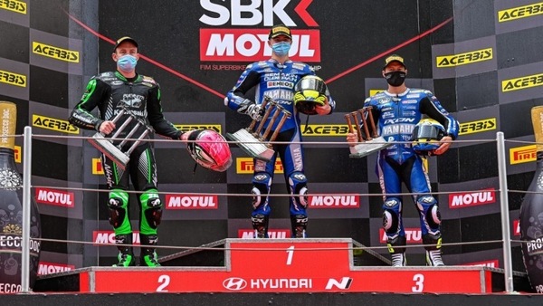 SSP600 Catalunya, la pioggia rivoluziona Gara 1: Verdoia vince. Locatelli giù dal podio