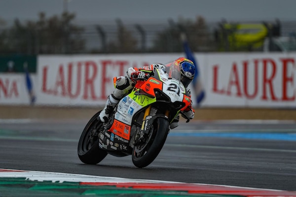 SBK Magny-Cours, Rinaldi: “Sono deluso. Oggi mi sentivo da podio”