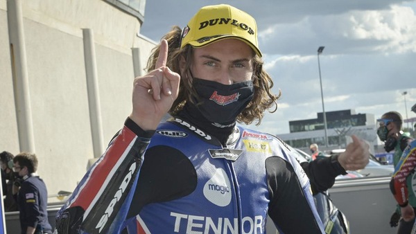 Moto2, GP Francia: Roberts acciuffa la pole position. Marini è sesto