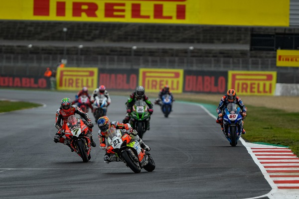 SBK, Rinaldi e Davies senza rancori: “Il nostro rapporto non cambierà”