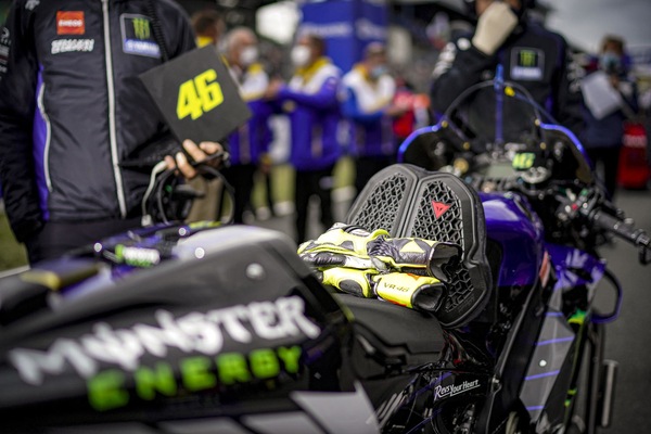 MotoGP, Rossi: “Avevo il verde per Aragon, poi ho avuto i sintomi del Covid”