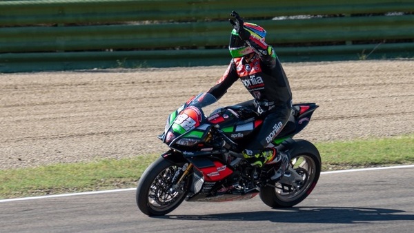 CIV Vallelunga, SBK: Savadori domina Gara 1 ed è Campione 2020