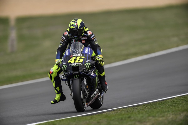 MotoGP: Rossi non verrà sostituito a Teruel