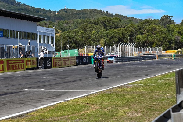 SBK Estoril, Superpole Race: Razgatlioglu imprendibile, podio tutto Yamaha