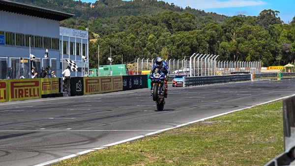 SBK Estoril, Superpole Race: Razgatlioglu imprendibile, podio tutto Yamaha
