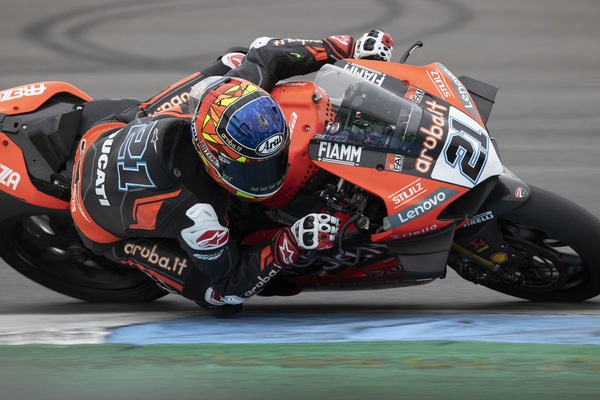 SBK Ducati: un errore sostituire Davies con Rinaldi