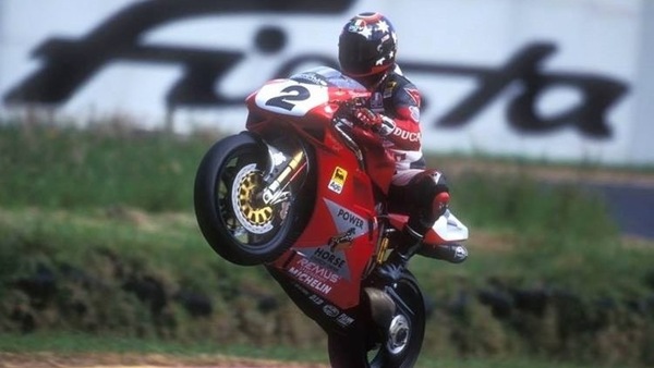 Accadde oggi: 24 anni fa, il primo titolo SBK di Troy Corser