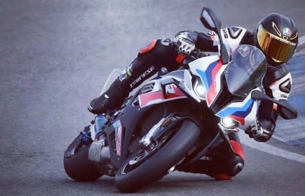 Troy Corser sulla nuova BMW M 1000RR: “Sembra un'arma”
