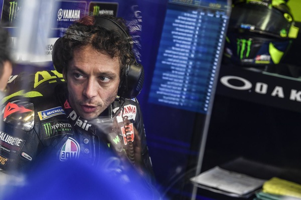 MotoGP, Rossi. “Sono ancora positivo, ma ho altre due possibilità…”