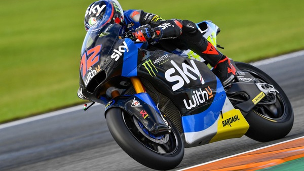 Moto2 GP Europa: Capolavoro di Bezzecchi. Lowes a terra, Bastianini torna leader